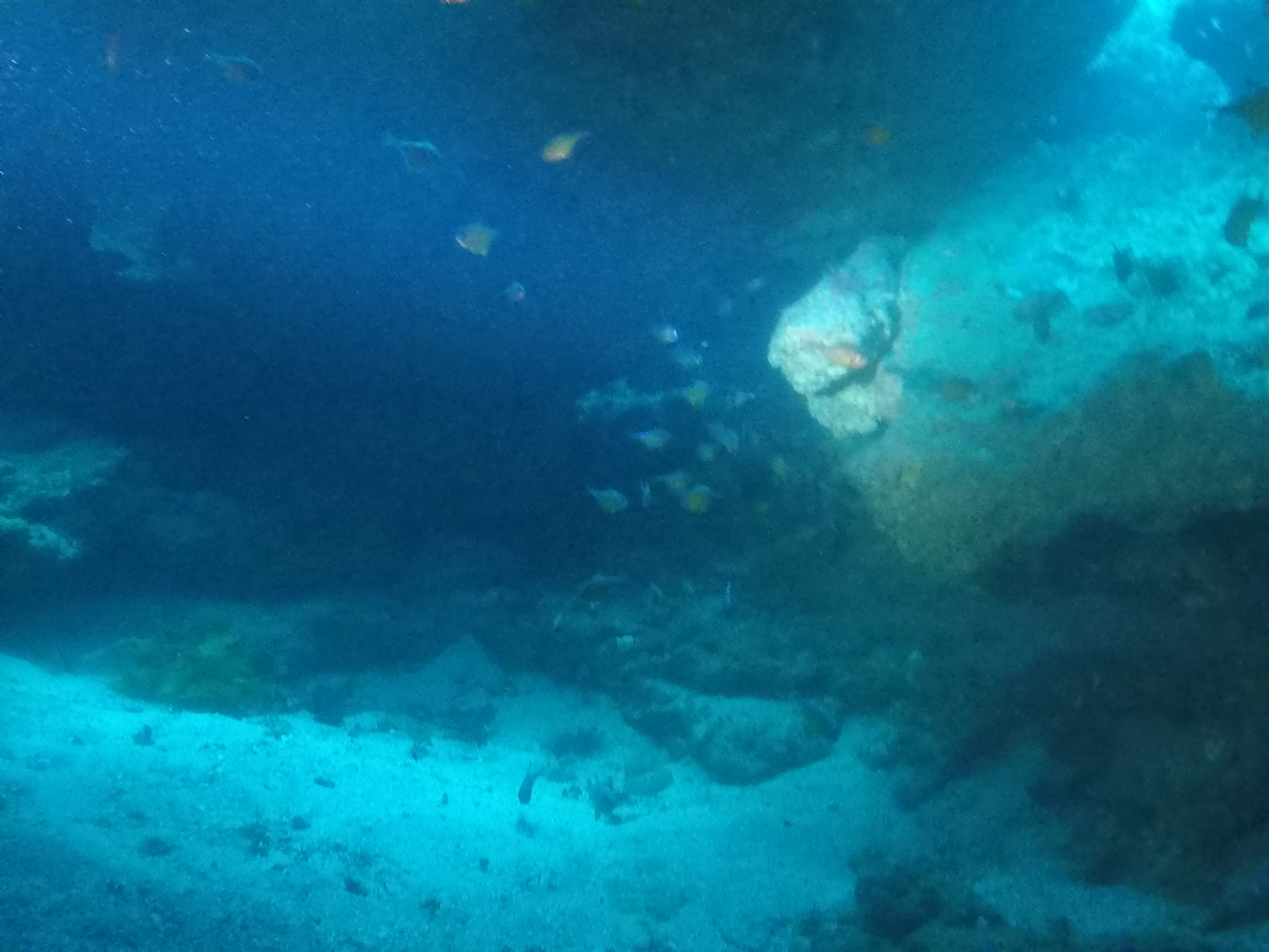 Reef overhang, Cherubs Cave